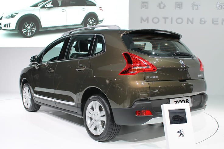 The 3008 is offered with a 2.0-litre petrol and a 1.6-litre turbo engine along with a six-speed automatic ’box. The 3008 is offered with a 2.0-litre petrol and a 1.6-litre turbo engine along with a six-speed automatic ’box.