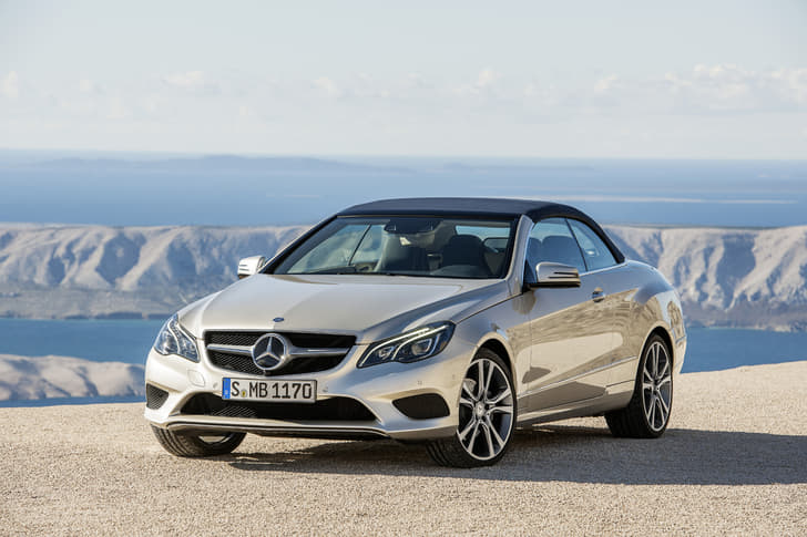 Mercedes E-Class coupe and cabriolet photo gallery