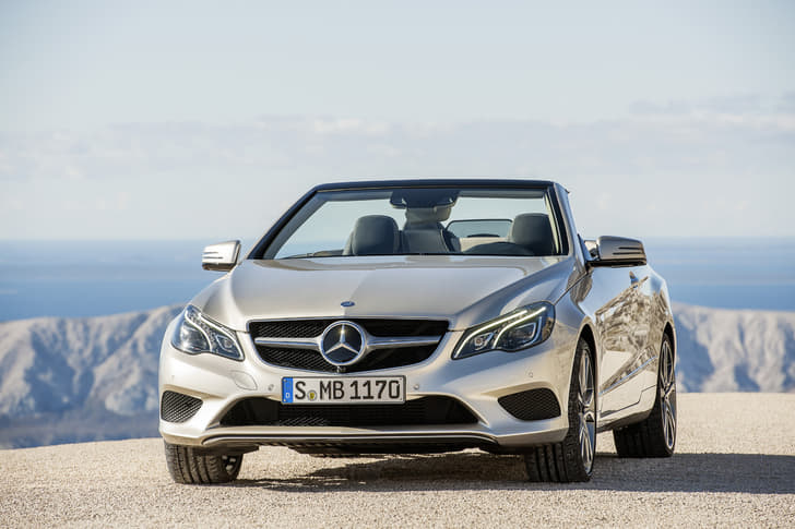 Mercedes E-Class coupe and cabriolet photo gallery