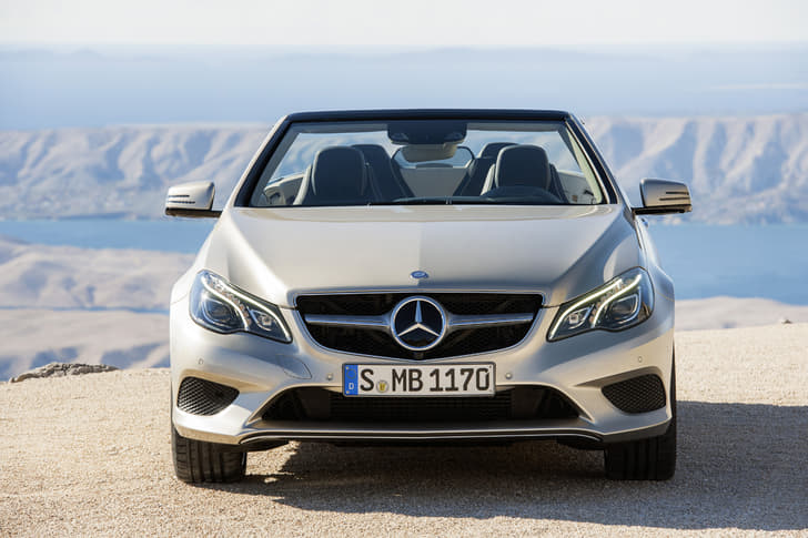 Mercedes E-Class coupe and cabriolet photo gallery