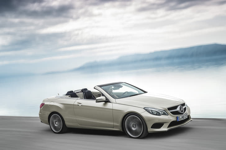 Mercedes E-Class coupe and cabriolet photo gallery