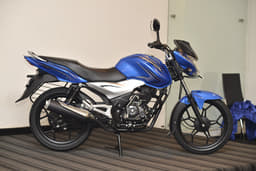 Bajaj Discover 100T detailed photo gallery