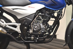 Bajaj Discover 100T detailed photo gallery