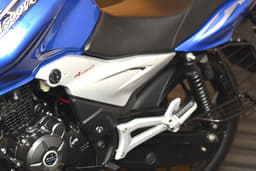 Bajaj Discover 100T detailed photo gallery