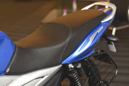 Bajaj Discover 100T detailed photo gallery