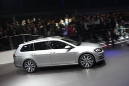 VW Golf estate will be offered in frugal BlueMotion form for the first time. 

