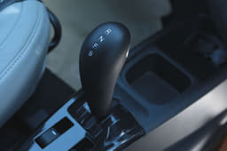 Mahindra e2o detailed photo gallery