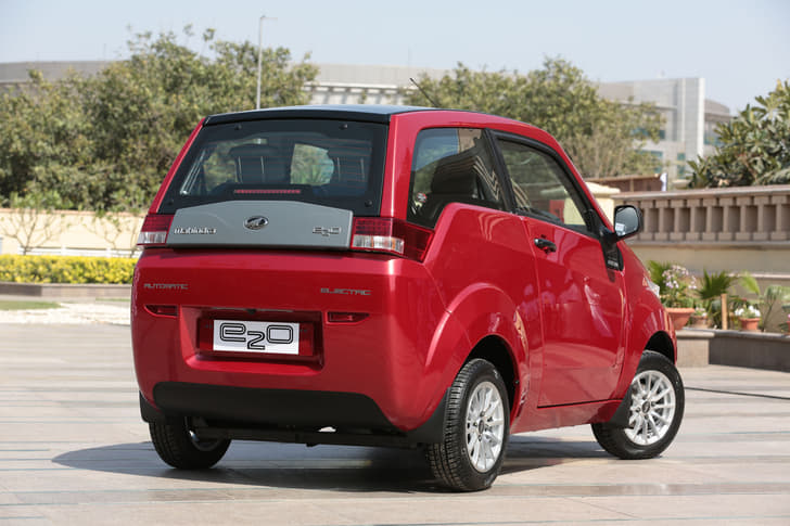 Mahindra e2o detailed photo gallery