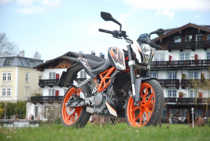 New KTM 390 Duke photo gallery