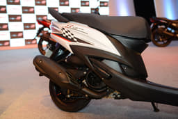 Yamaha Ray Z photo gallery