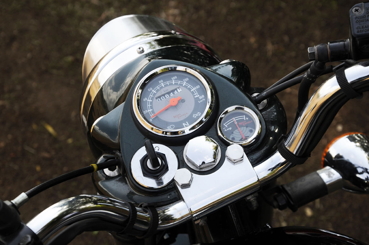Royal Enfield Bullet 500 photo gallery - Image 1
