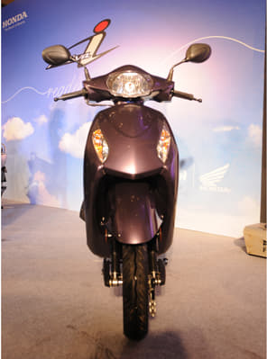 New Honda Activa i photo gallery