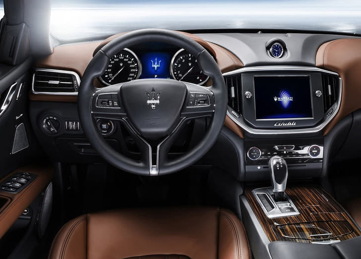 New Maserati Ghibli photo gallery