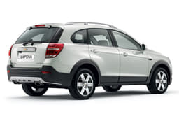 Chevrolet Captiva facelift photo gallery