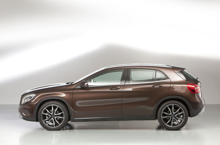 Mercedes Benz GLA photo gallery