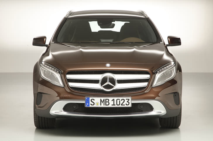 Mercedes Benz GLA photo gallery