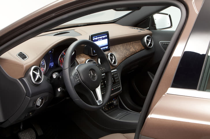 Mercedes Benz GLA photo gallery