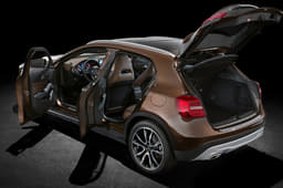 Mercedes Benz GLA photo gallery