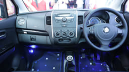 New Maruti WagonR Stingray photo gallery