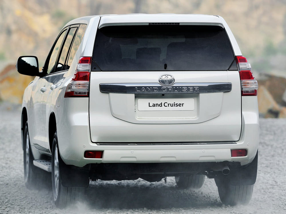 2014 Toyota Land Cruiser Prado photo gallery - Image 2