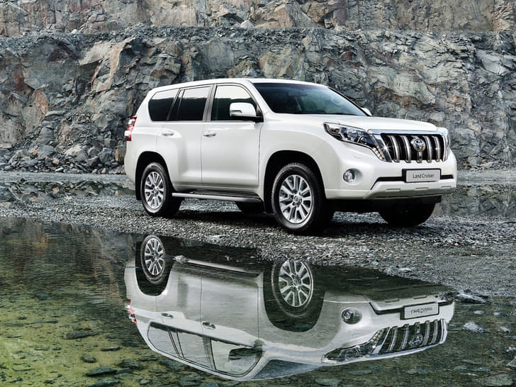 2014 Toyota Land Cruiser Prado photo gallery