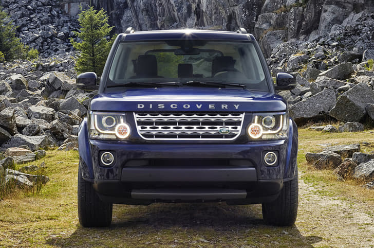2013 Land Rover Discovery facelift photo gallery