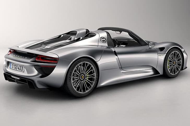 Porsche 918 Spyder photo gallery