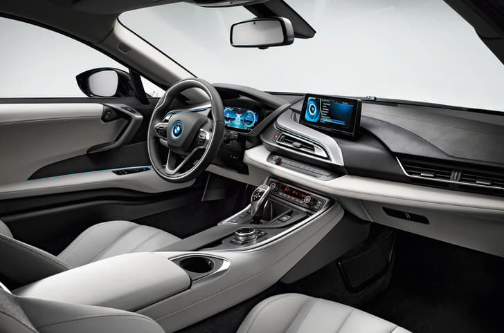 New BMW i8 supercar photo gallery