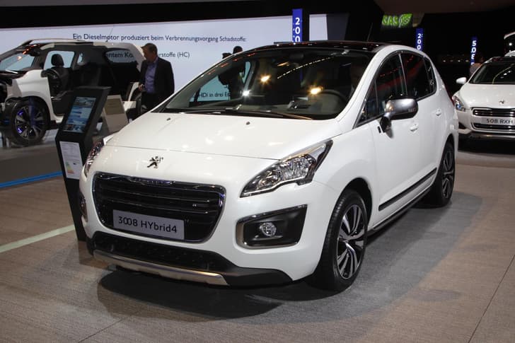 Peugeot revealed the facelifted 3008 at the show.