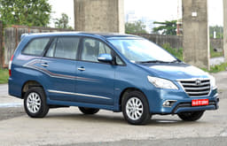 Toyota Innova facelift photo gallery