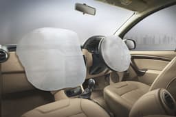 New Nissan Terrano SUV photo gallery