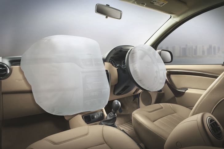 New Nissan Terrano SUV photo gallery