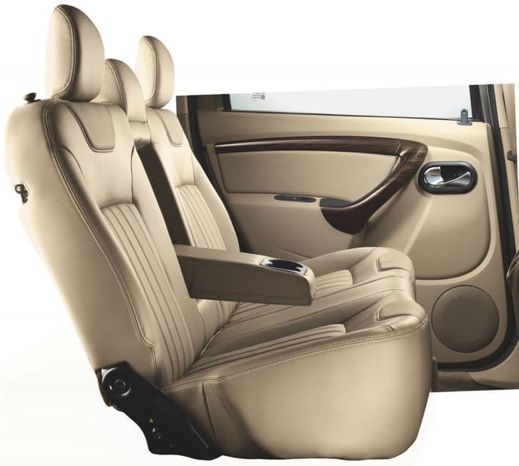 New Nissan Terrano SUV photo gallery