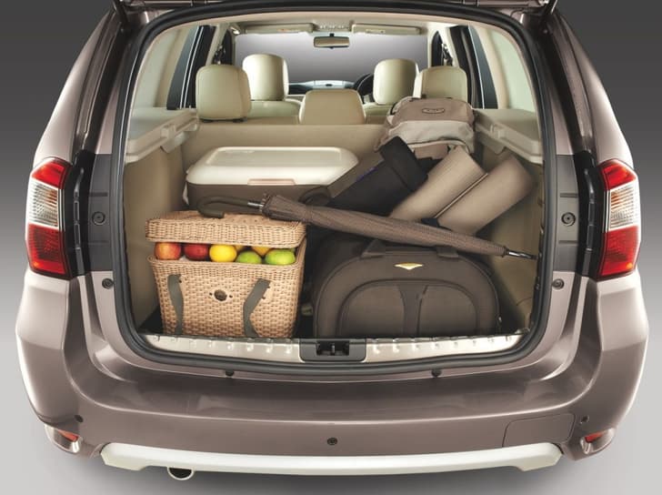 New Nissan Terrano SUV photo gallery