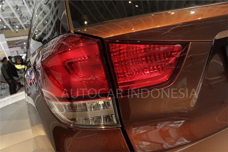 Honda Mobilio MPV photo gallery