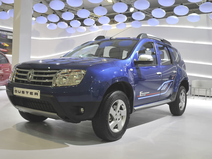 Renault Duster 1st Anniversary Edition photo gallery
