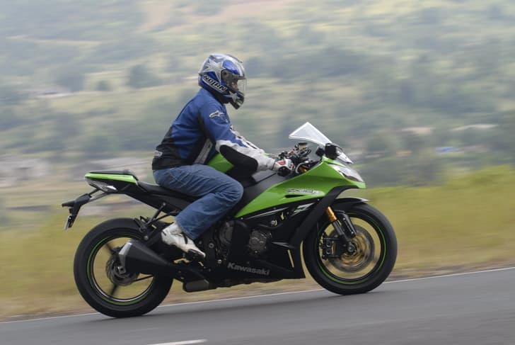 New Kawasaki Ninja ZX10R photo gallery