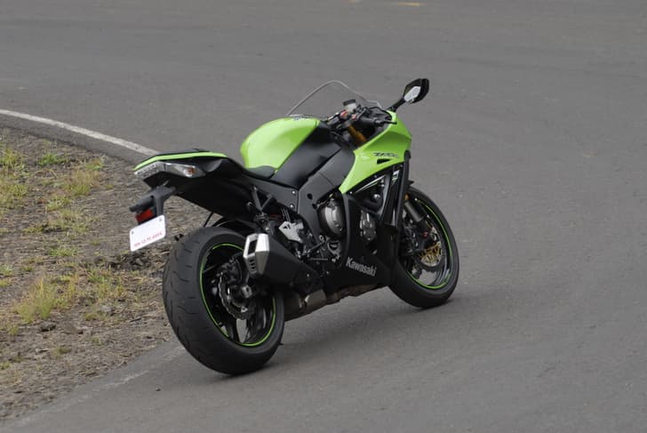New Kawasaki Ninja ZX10R photo gallery