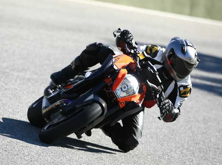 KTM 1290 Super Duke R photo gallery