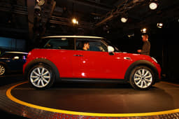 New 2014 Mini hatchback photo gallery