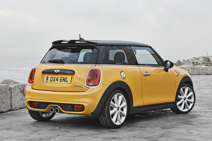 New 2014 Mini hatchback photo gallery