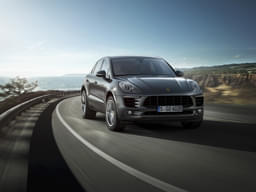 Porsche Macan Front Right Three Quarter