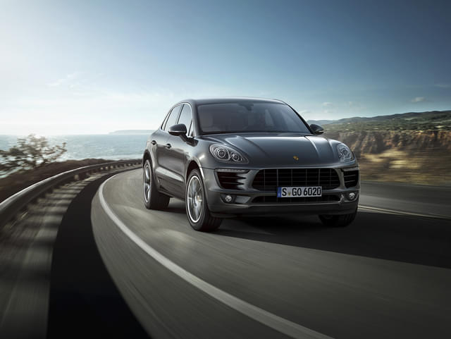Porsche Macan Front Right Three Quarter