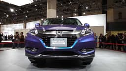 New Honda Vezel front view