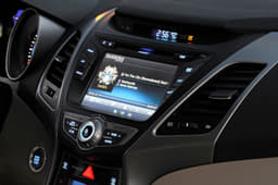 Hyundai Elantra facelift photo gallery