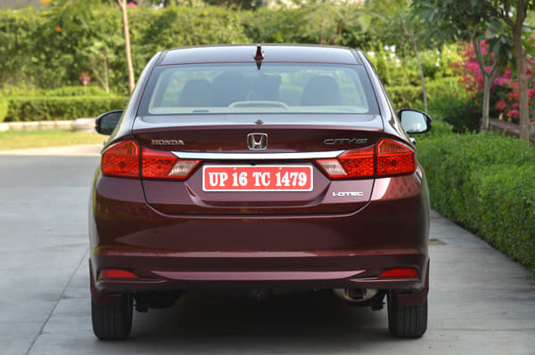 The petrol motor is mated to a 5-speed manual and a CVT gearbox while the diesel comes mated to a 6-speed manual gearbox. 