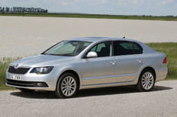 Skoda Superb facelift photo gallery