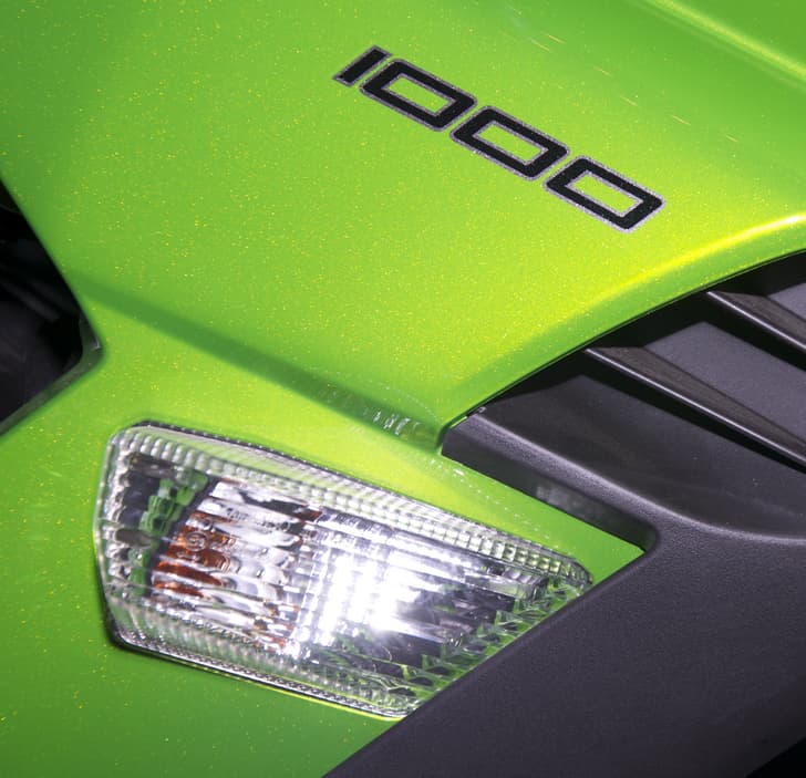 New Kawasaki Ninja 1000 India photo gallery