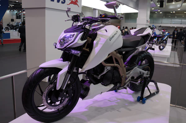 Auto Expo 2014: TVS Draken X21 concept photo gallery