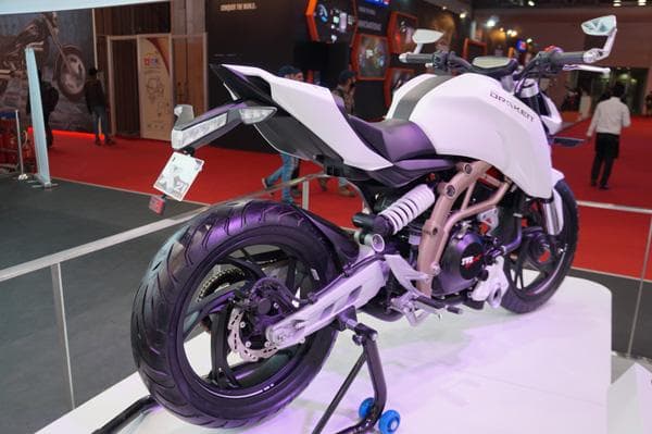 The TVS Draken is powered by a four-stroke, 250cc, liquid-cooled and single-cylinder engine paired to a six-speed gearbox.